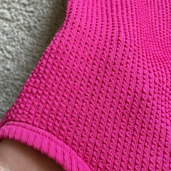 COPY - NWT Fuchsia One piece Bikini - Picture 2 of 4